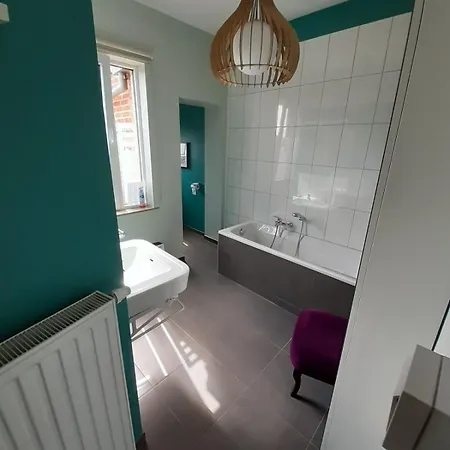 Lodge La Tiny House Du Jardin Hoei